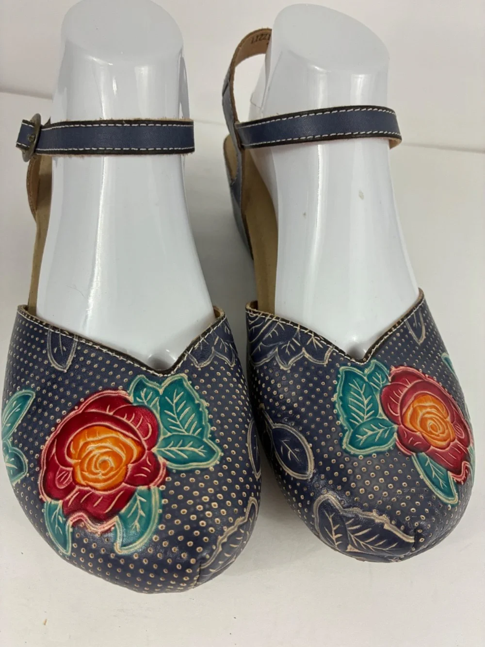 L'Artiste Lizzie Rose Shoes 9.5 10 Tooled Leather Navy Floral Boho Spring Step